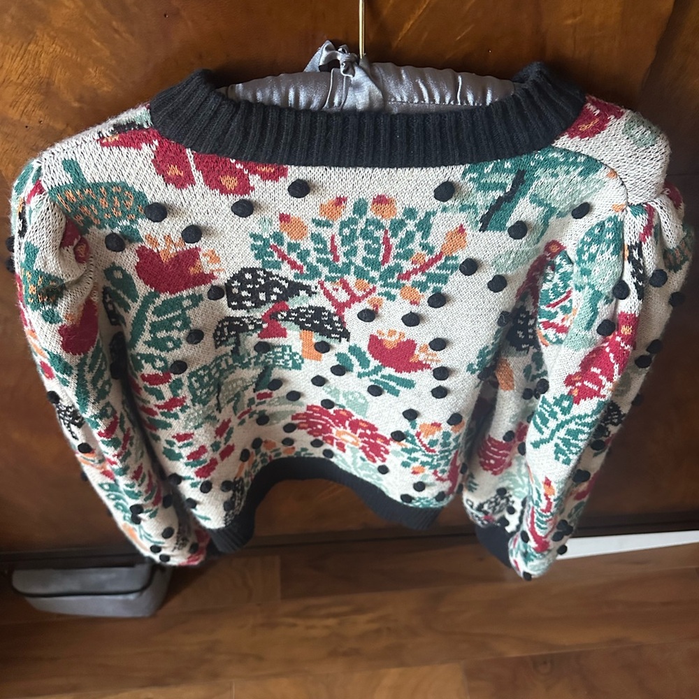 Farm Rio Sweater in mint condition. - Picture 6 of 8
